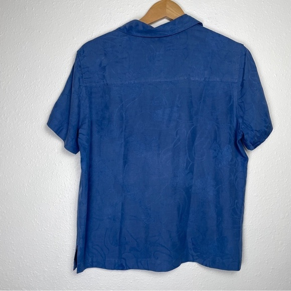 Jamaica Bay Blue Floral Button Down T-Shirt Silk Blend Sz. Medium - Picture 4 of 9
